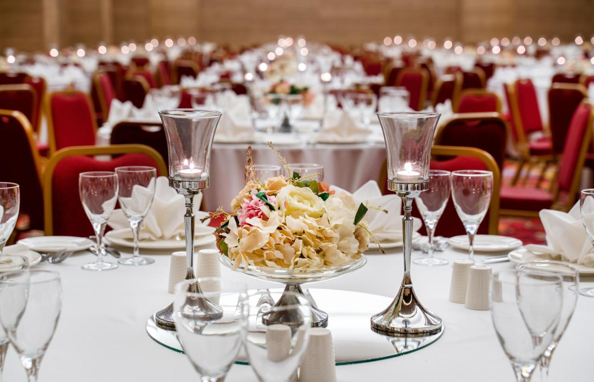 Concorde Tower Hotel & Casino Nicosia Luaran gambar A table set for a formal dinner
