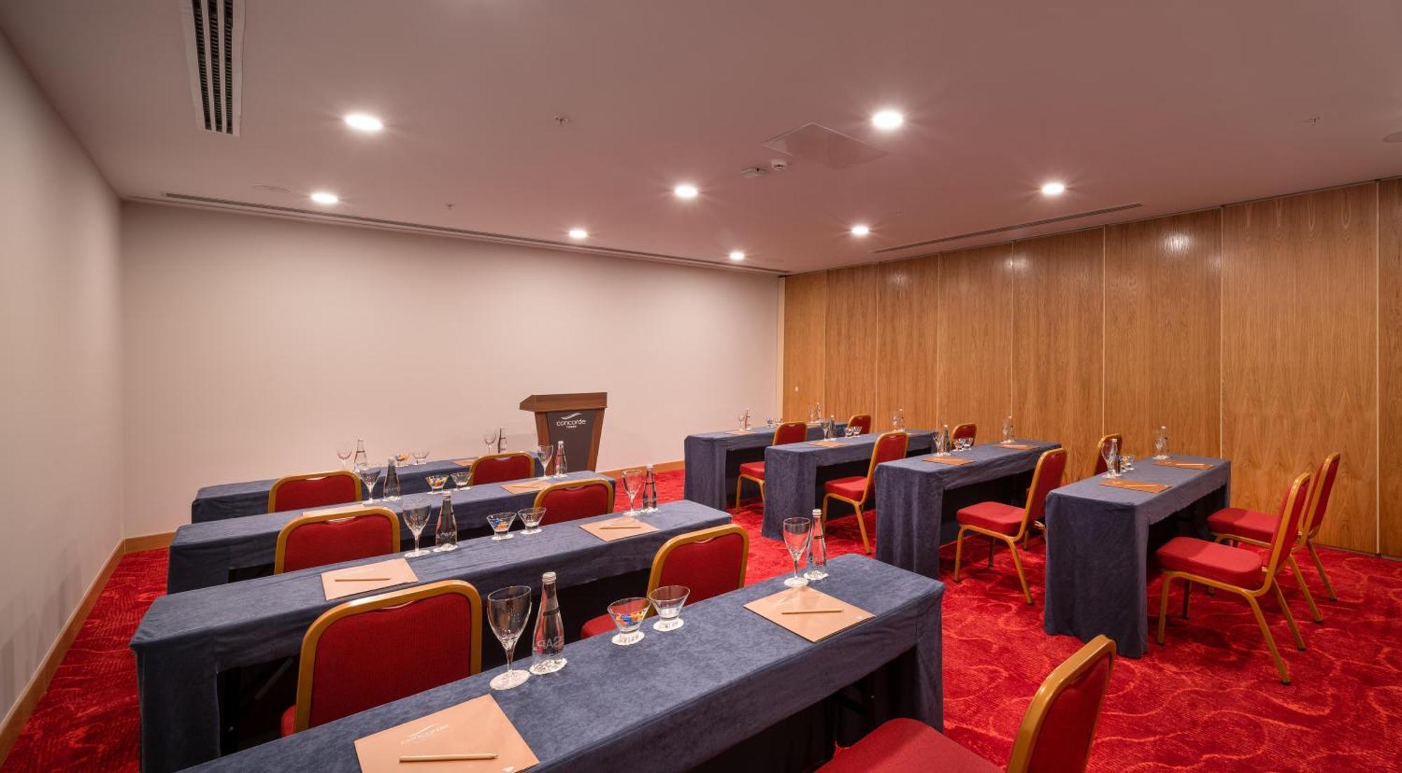 Concorde Tower Hotel & Casino Nicosia Luaran gambar Meeting room