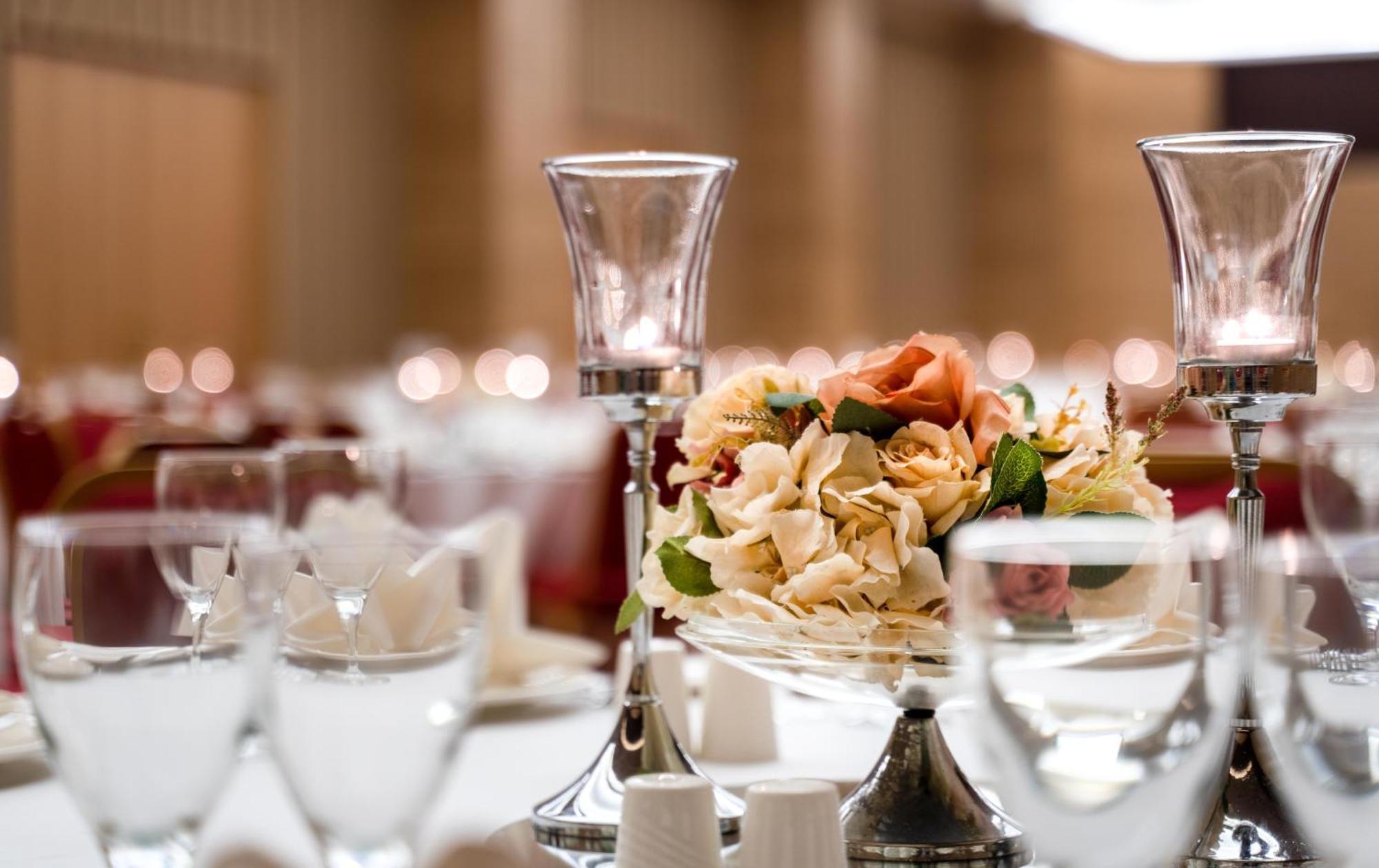 Concorde Tower Hotel & Casino Nicosia Luaran gambar A table set for a formal dinner