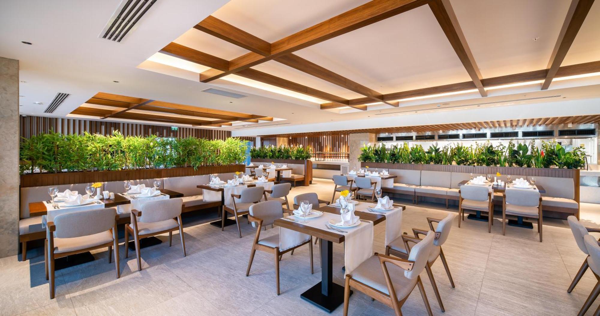 Concorde Tower Hotel & Casino Nicosia Luaran gambar The interior of the restaurant